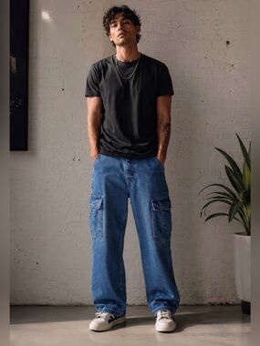 Gap Cargo jeans button fly sz 36 x 30